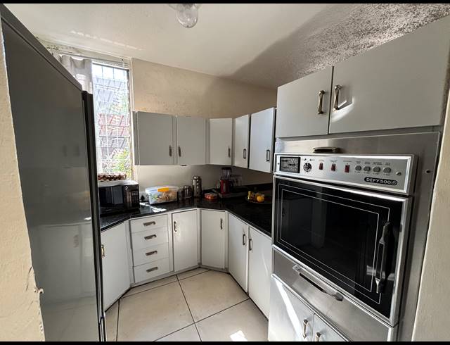 4 BEDROOM TOWNHOUSE FOR SALE IN ARCADIA